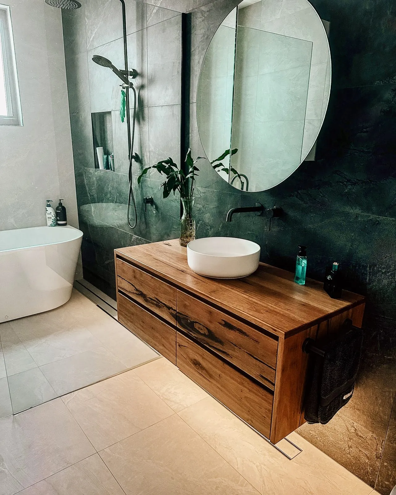 Designer bathroom mirror lighting