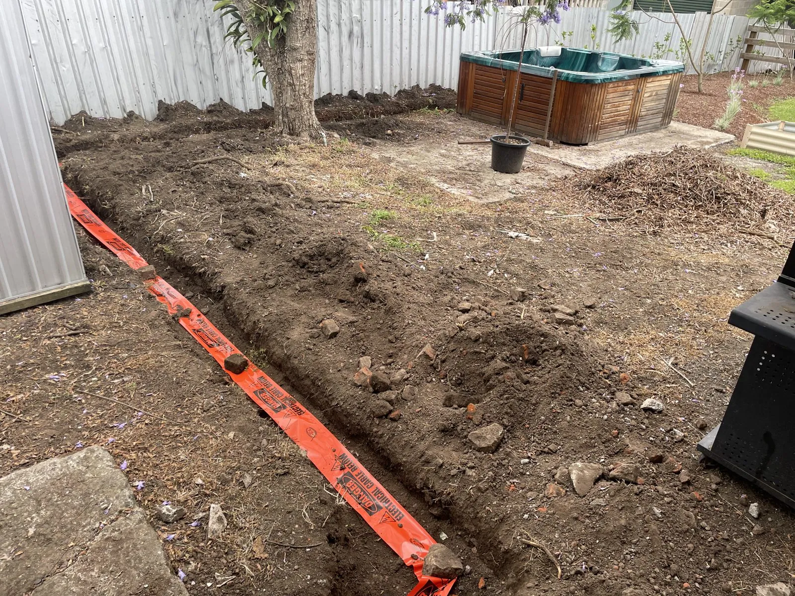 Underground conduit trench install